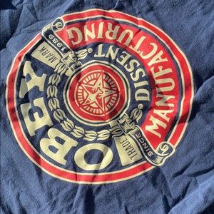 Obey tee
